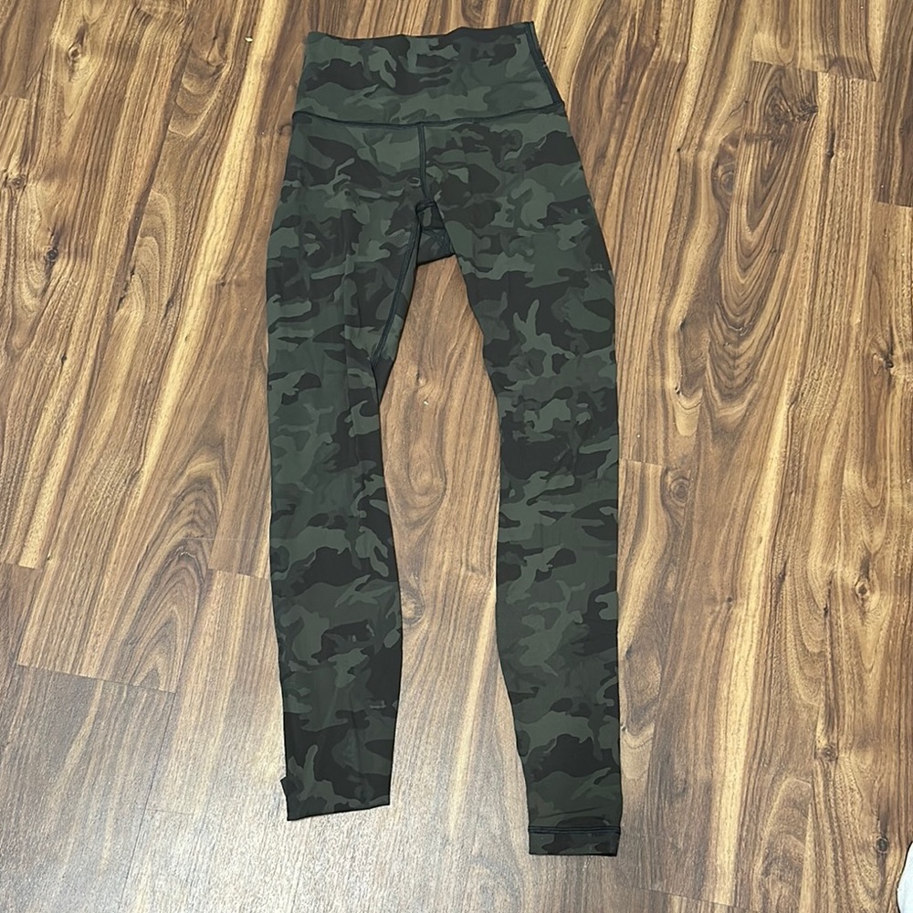 Lululemon Athletica Green Camouflage Leggings